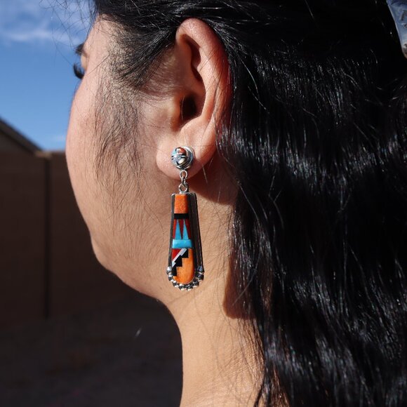 Handcrafted Native American Zuni Sun Face Inlay‎ Spiny Oyster Dangle Earrings ** - Picture 2 of 12